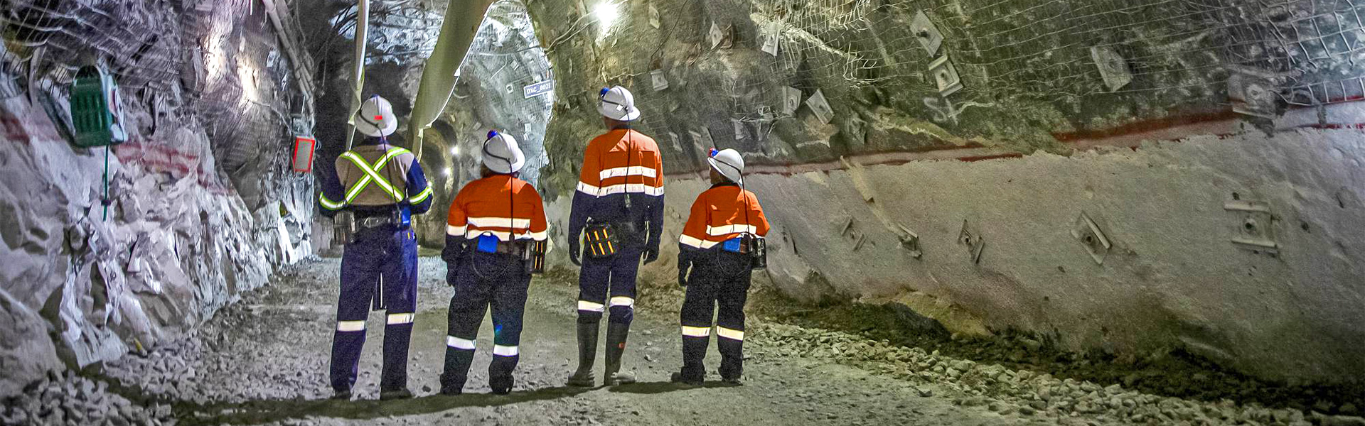 Redpath, in partnership with Redpath Mining South Africa, undertakes decline development and site setup to support mine expansion.